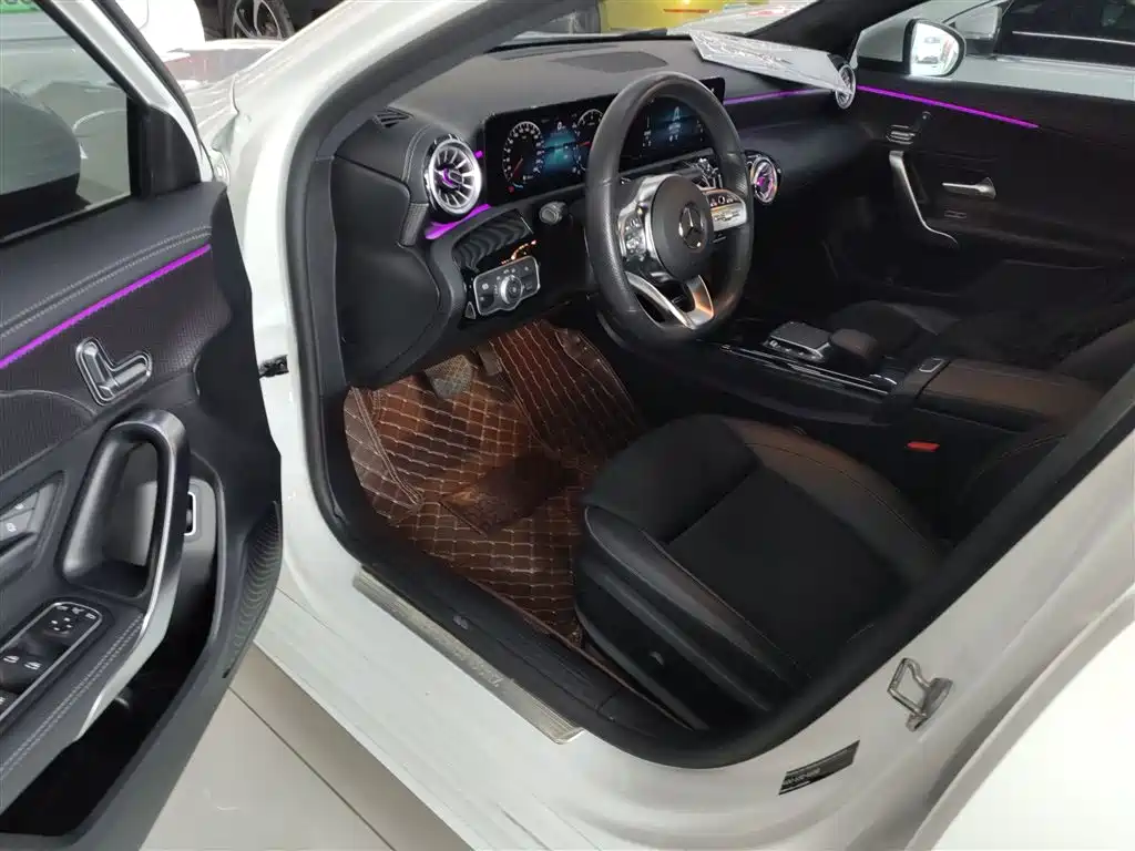 Mercedes-Benz A-Class 2022 Facelift III A 200 L Sport Sedan Fashion фото 12