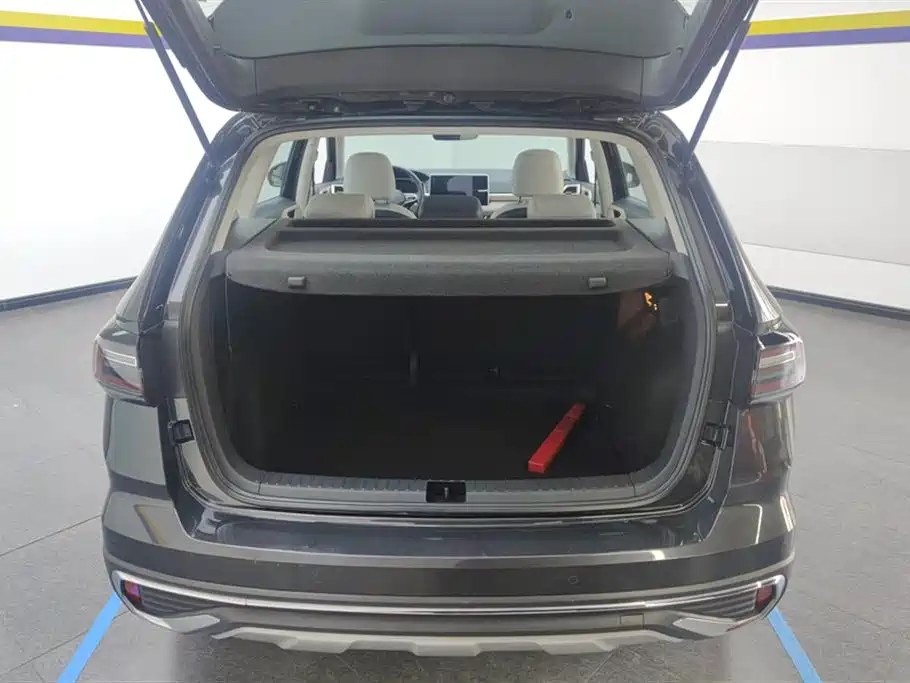 Volkswagen Tharu 2023 300TSI 2WD Full Moon Edition фото 4