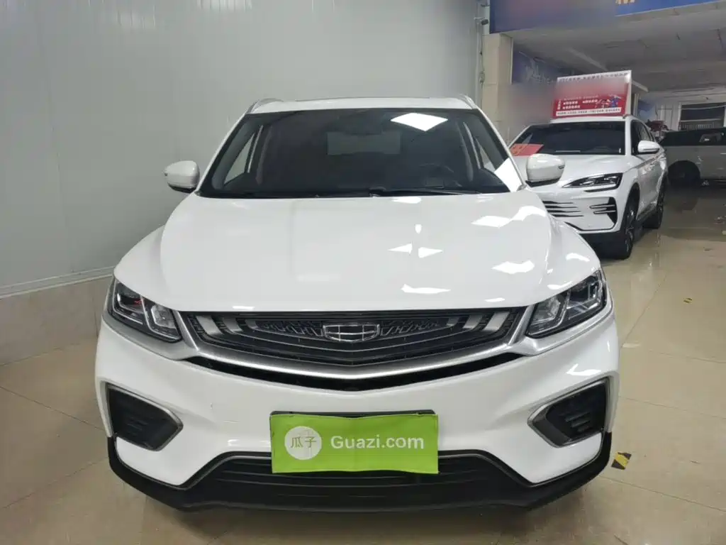 Фото 3 - Geely Coolray