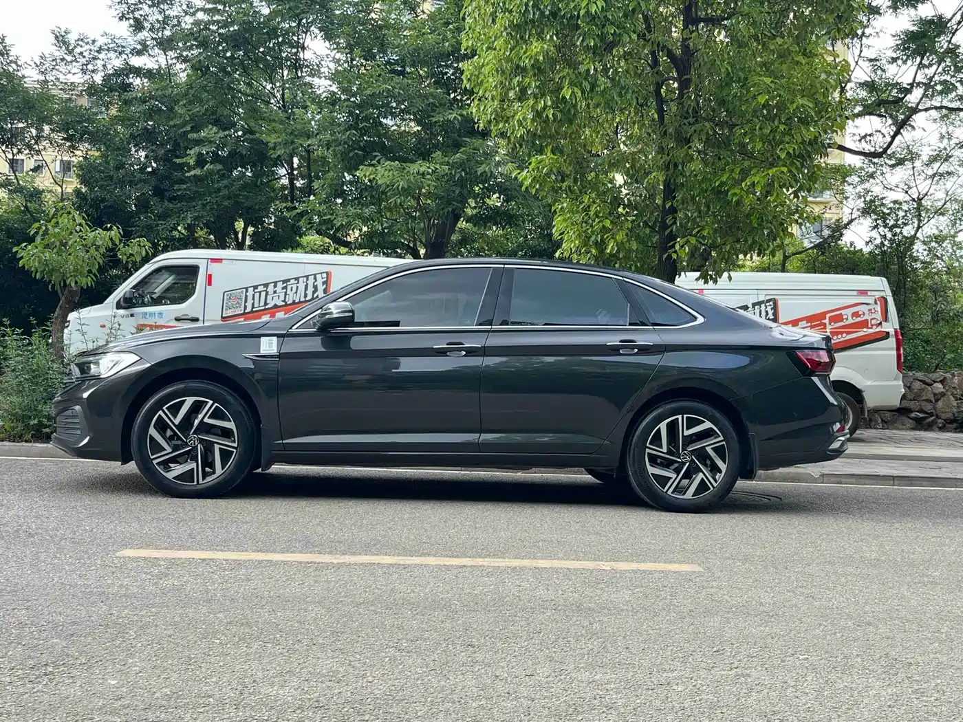 Volkswagen Sagitar 2025 300TSI DSG Surpass Edition фото 11