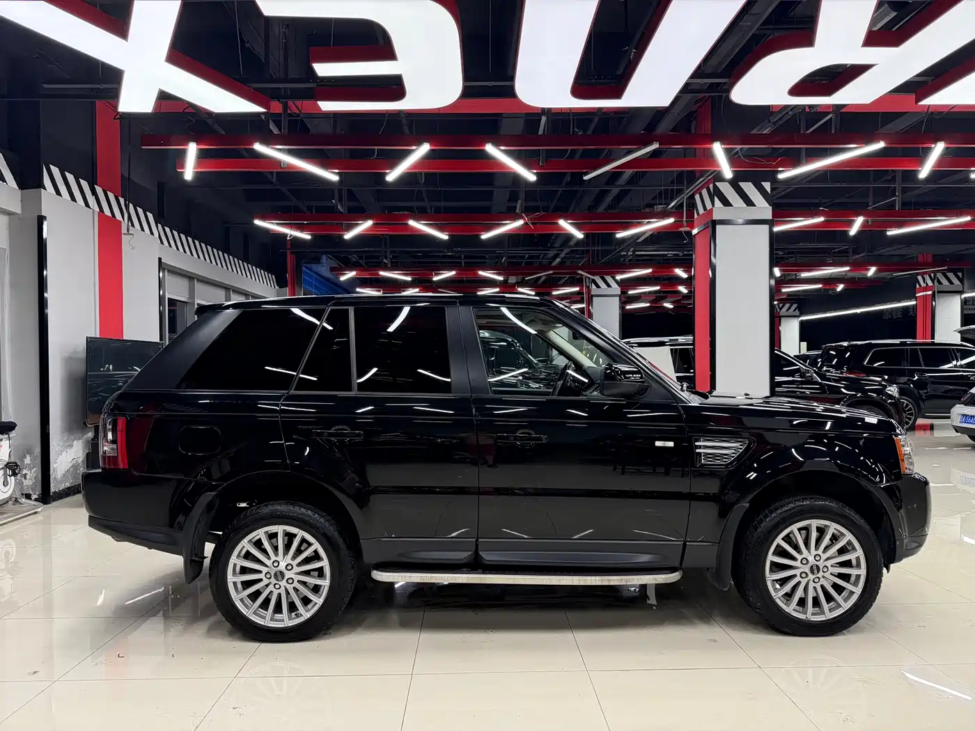 Land Rover Range Rover Sport 2012 5.0 SC V8 Fengshang Genesis Edition фото 9