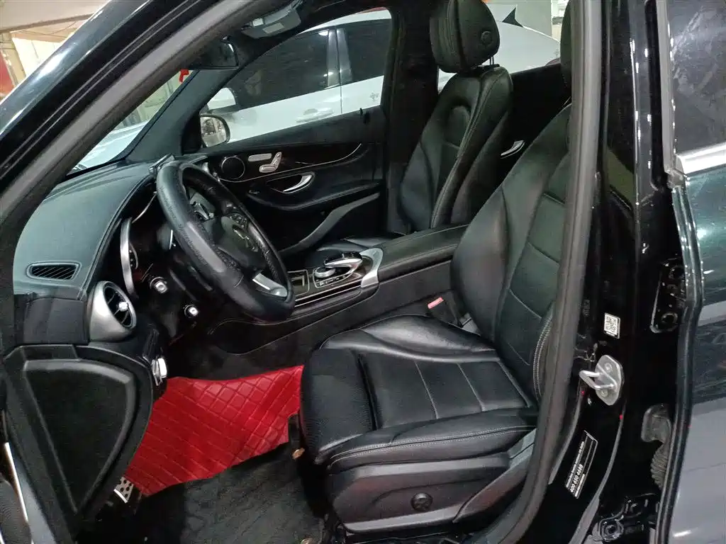 Mercedes-Benz GLC 2018 GLC 260 4MATIC Dynamic фото 15