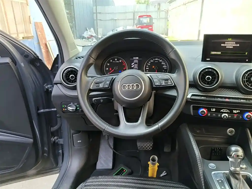 Audi Q2L 2020 35 TFSI Fashion Elegance Model фото 11