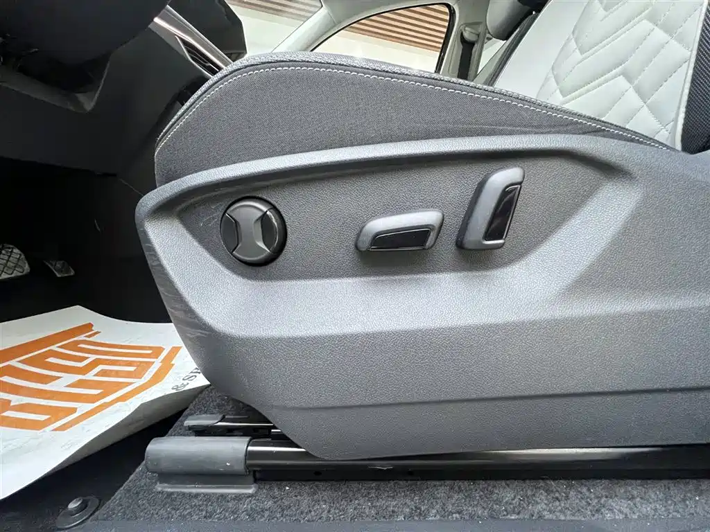 Volkswagen Tayron 2023 280TSI 2WD Luxury Plus Advanced Edition фото 15