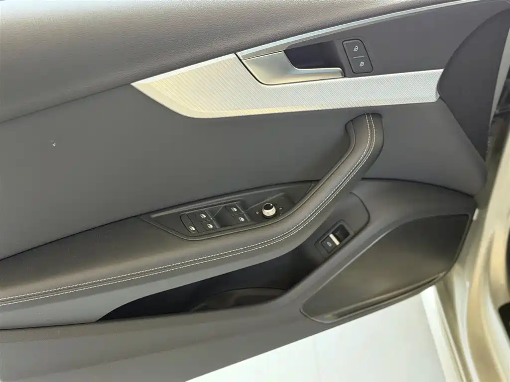 Audi A4L 2020 40 TFSI Fashion Elegance фото 14