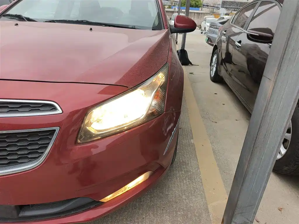 Chevrolet Cruze 2015 1.5L Classic SE AT фото 24