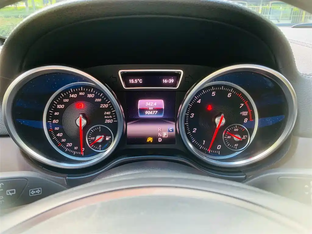 Mercedes-Benz GLE 2018 GLE 320 4MATIC Dynamic Ultimate Edition фото 20