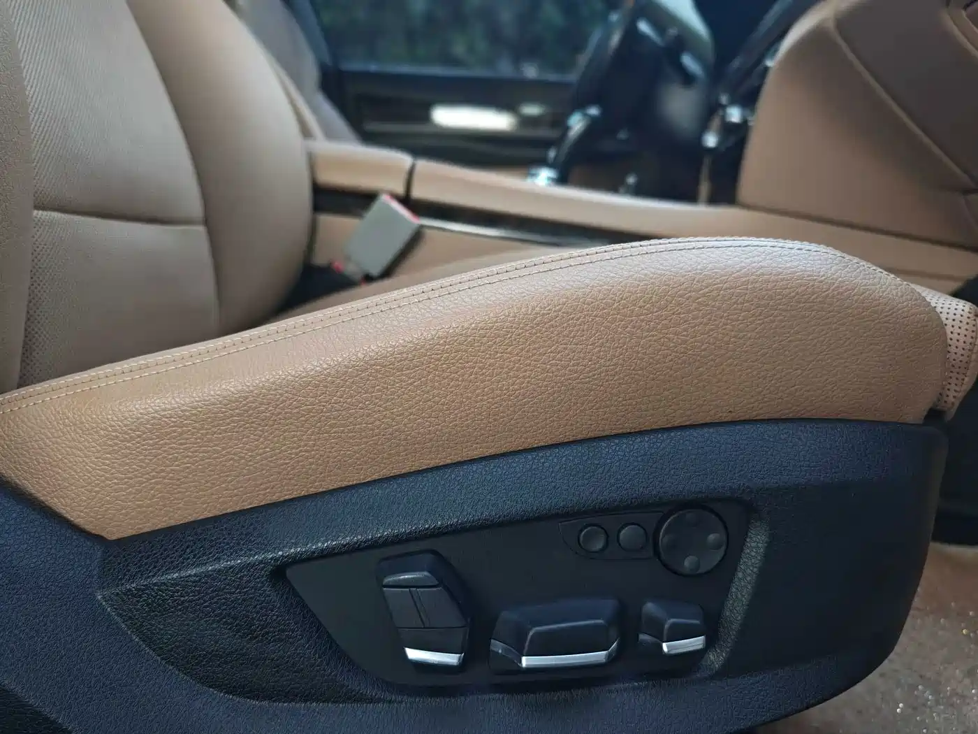Photo 29 - BMW 7 Series