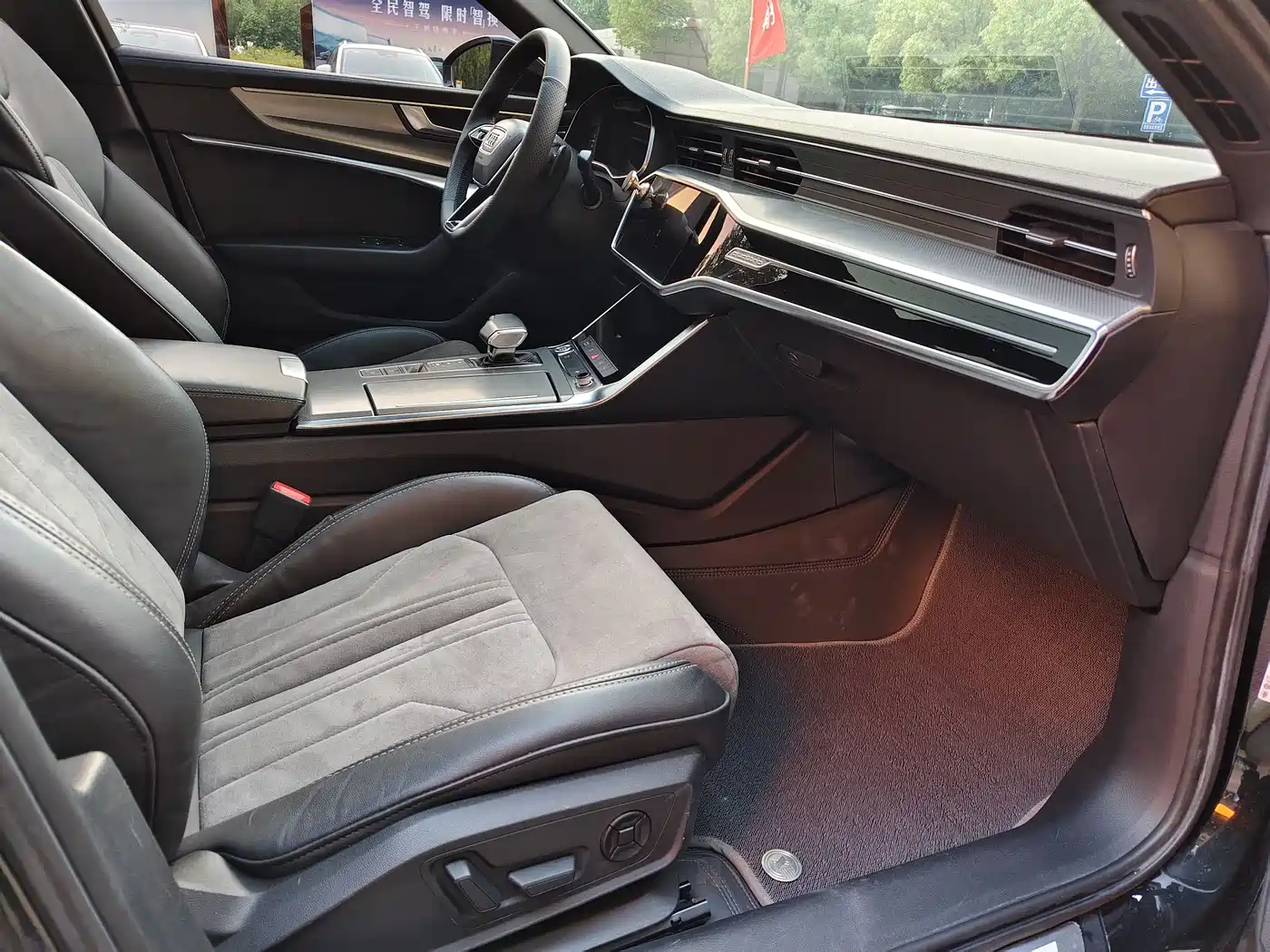 Audi A6L 2019 45 TFSI quattro Premium Dynamic фото 9
