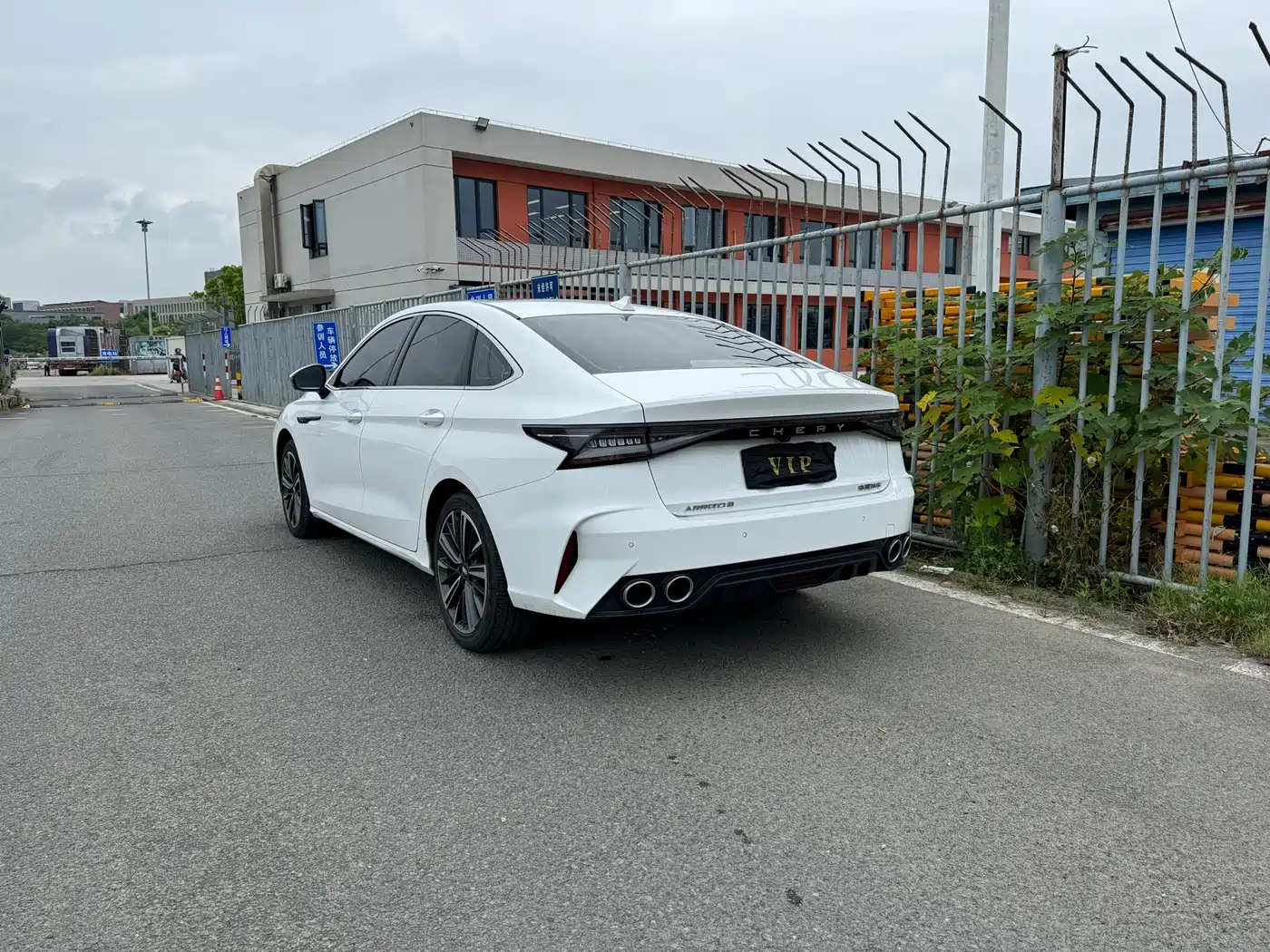 CHERY ARRIZO 8