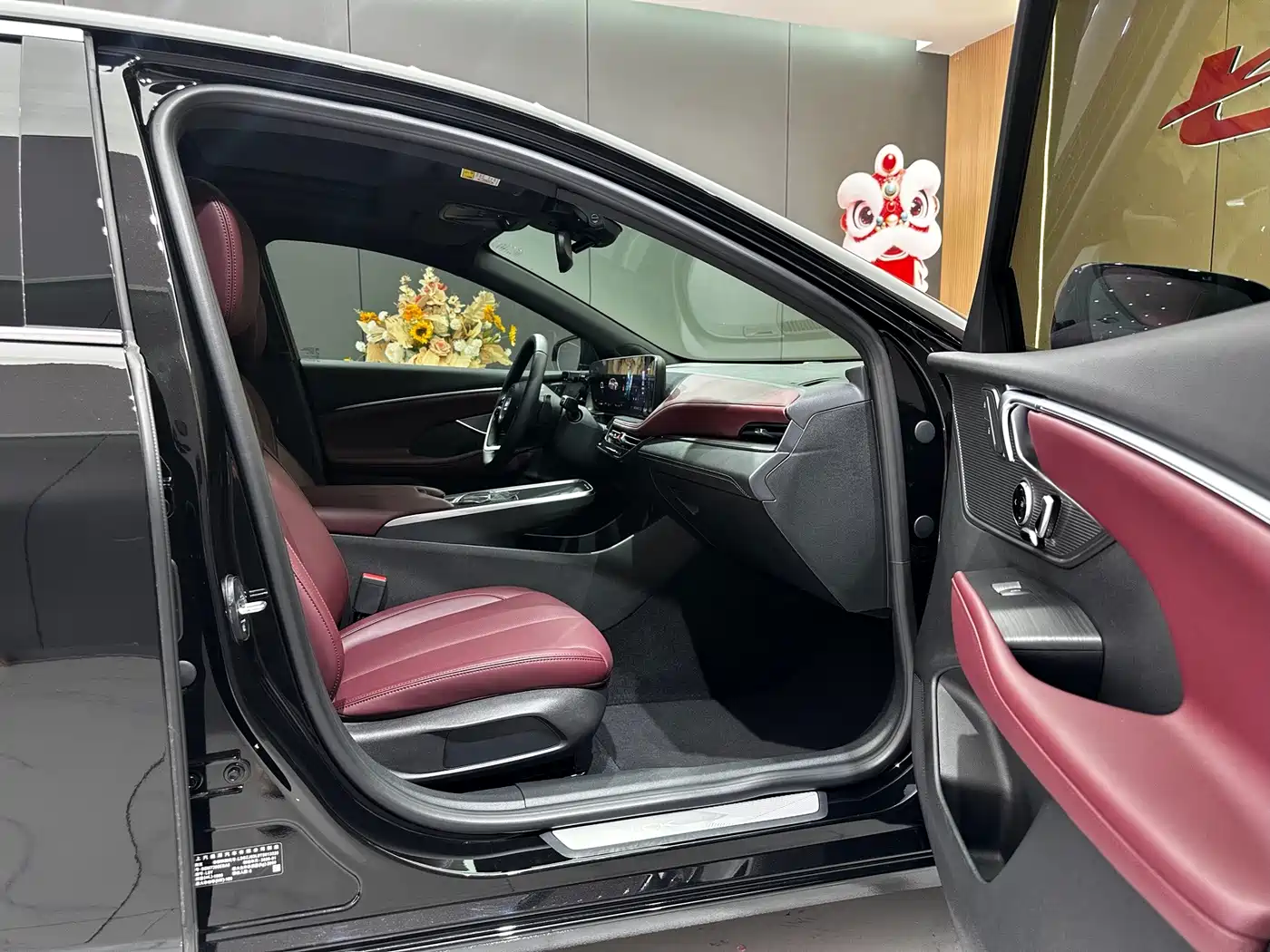 Buick LaCrosse 2026 2026 Model 28T Platinum Edition