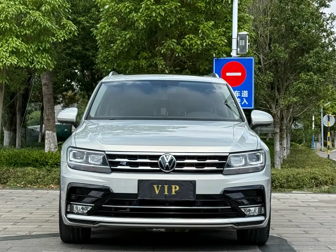 Volkswagen Tiguan L 2021 330TSI Automatic 2WD R-Line Premium фото 2