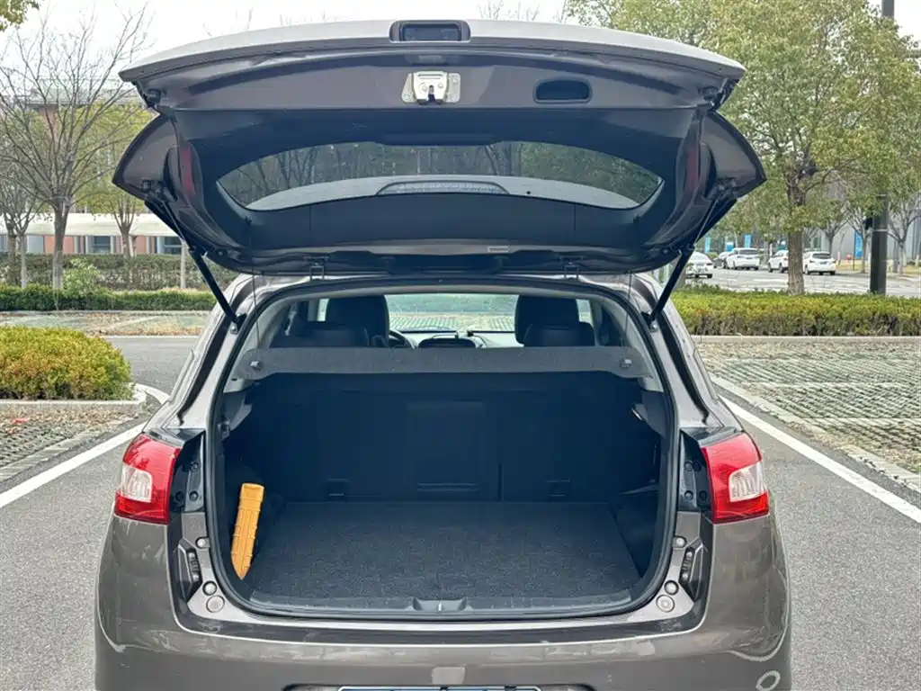 Peugeot 4008 (Import) 2013 2.0L 2WD Progressive фото 9