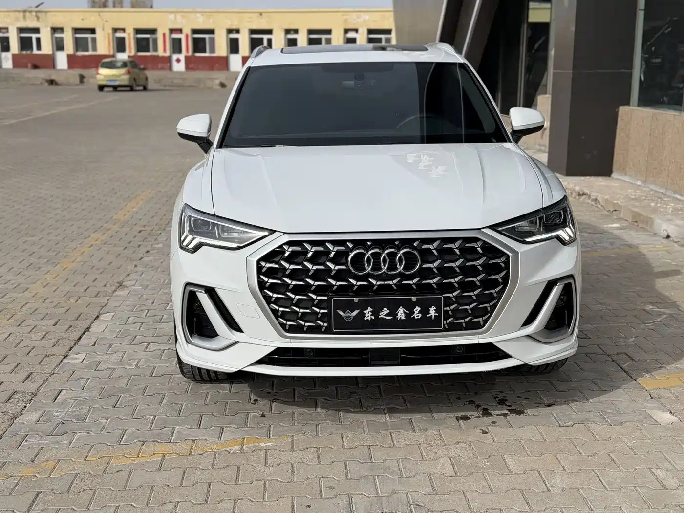 Audi Q3 2024 35 TFSI Fashion Sport фото 6