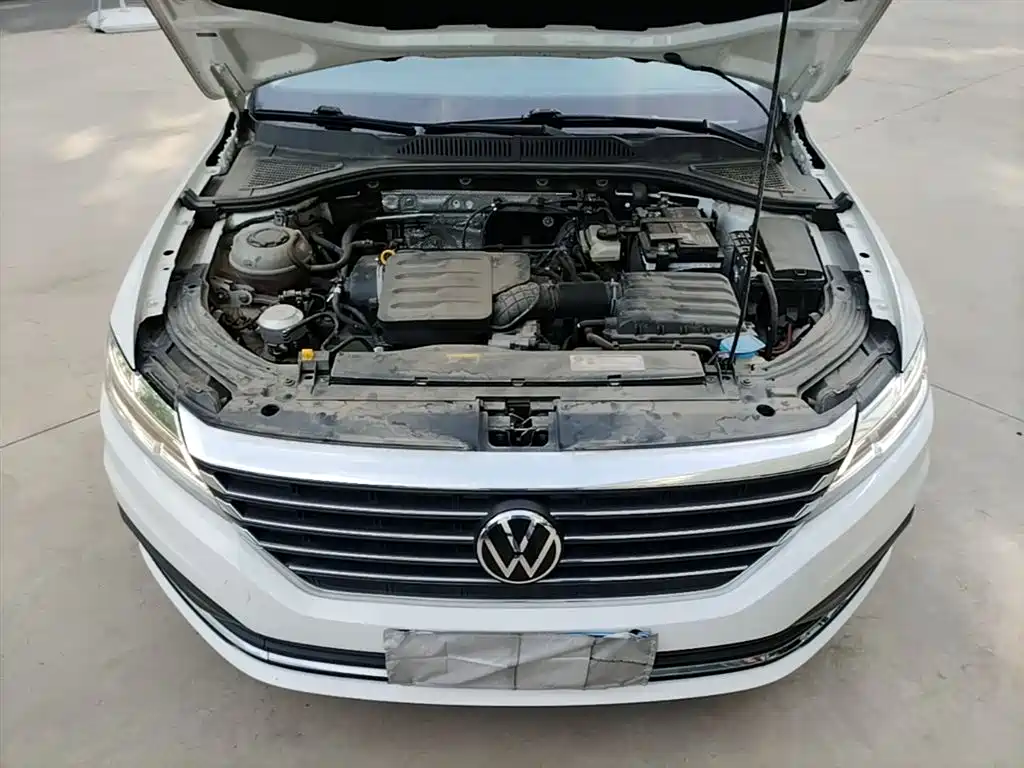 Volkswagen Lavida 2022 1.5L Auto Comfort Edition фото 20