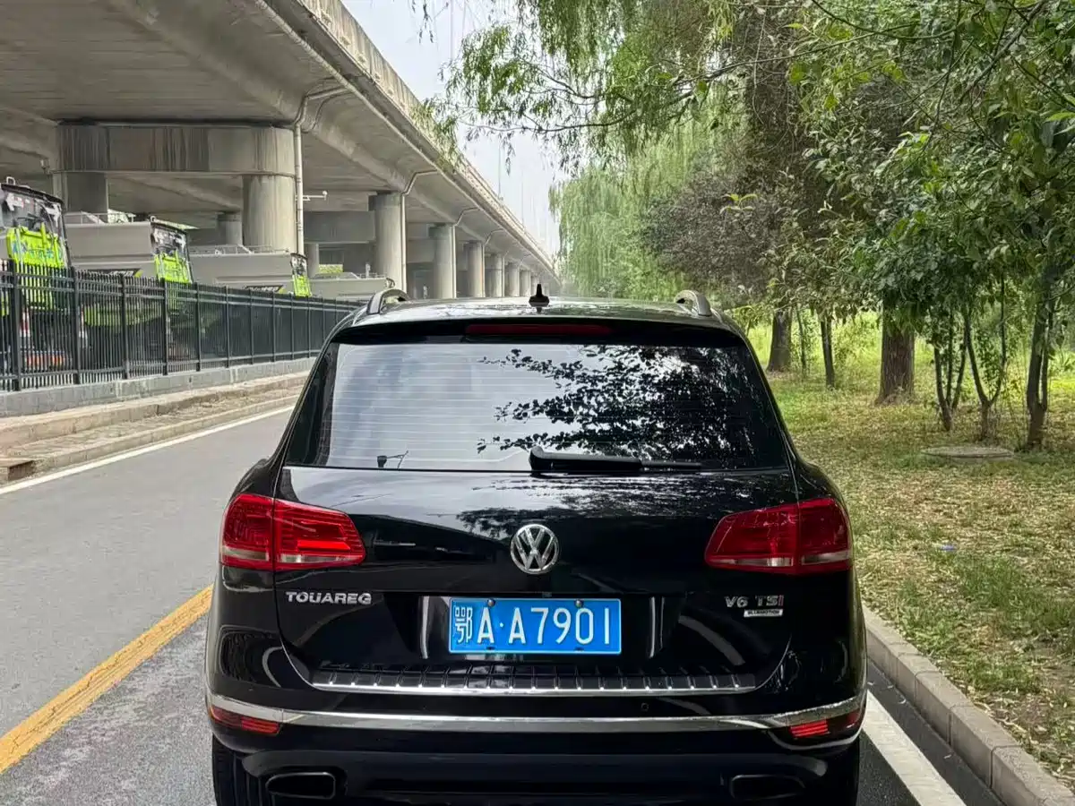 Volkswagen Touareg 2016 3.0TSI Standard фото 13