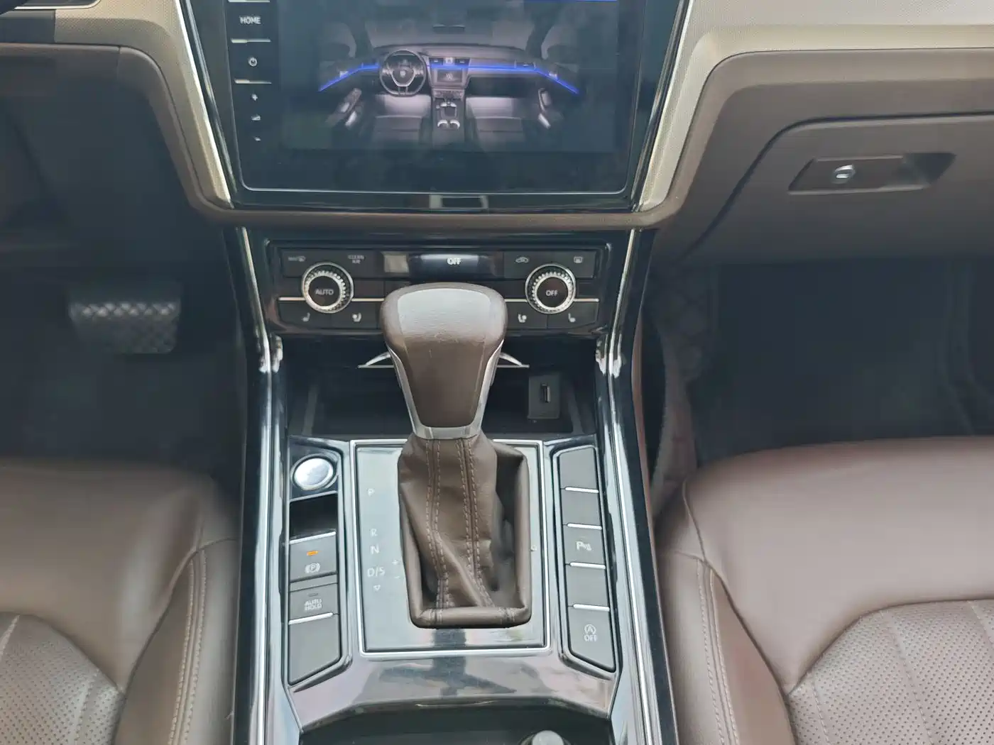 Volkswagen Phideon 2019 380TSI 2WD Business Edition China V фото 6