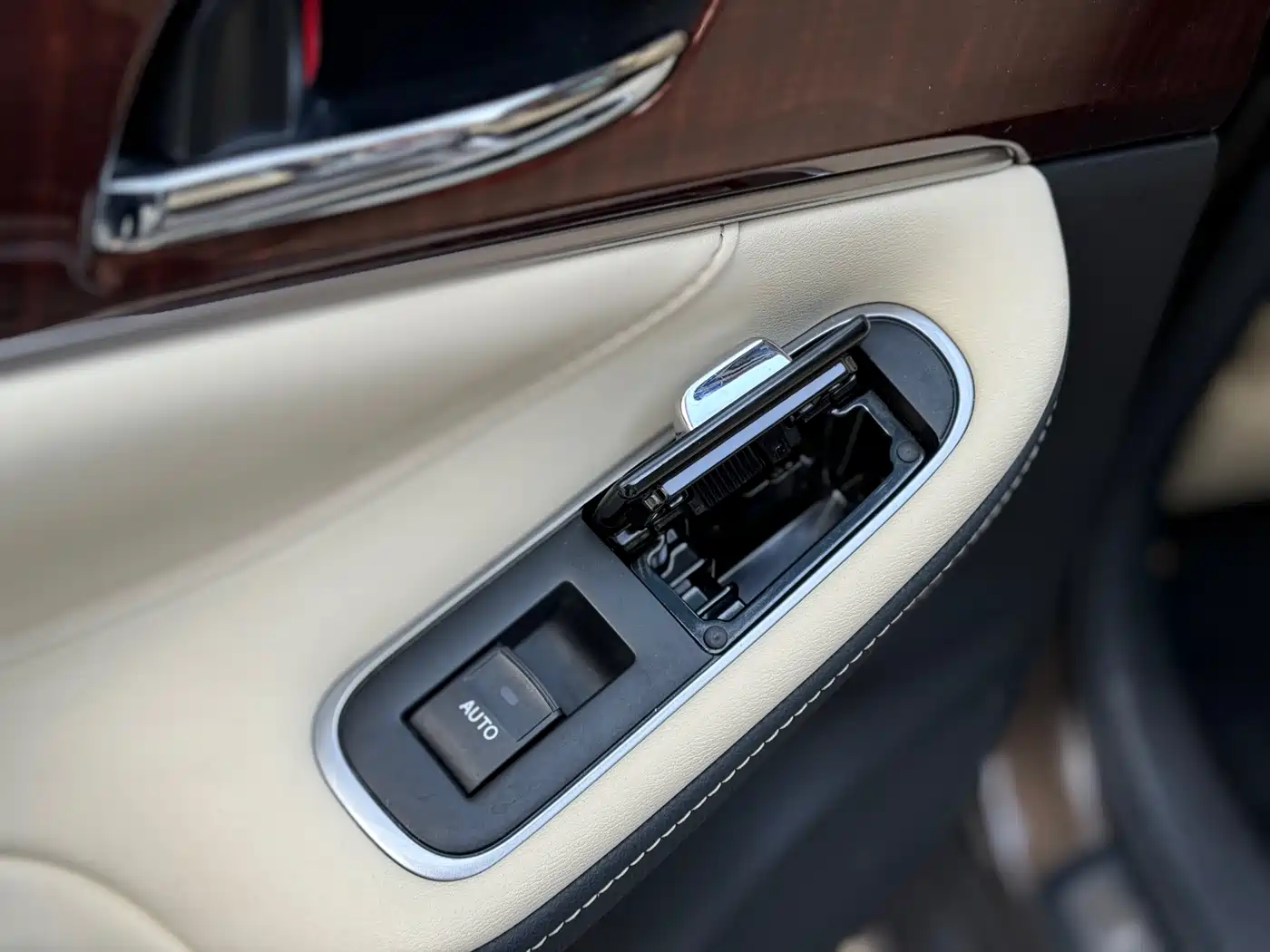 Toyota Crown 2015 2.5L Smart Edition фото 10