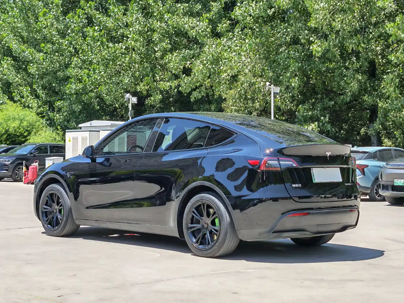 Tesla Model Y 2022 Facelift Rear-Wheel Drive Version 9
