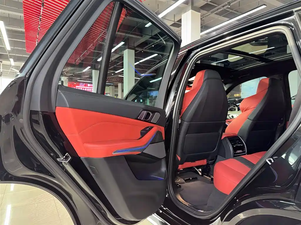 BMW X5 M 2023 Model X5 M Thunder Edition фото 17