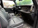 Фото 14 - Ford Bronco