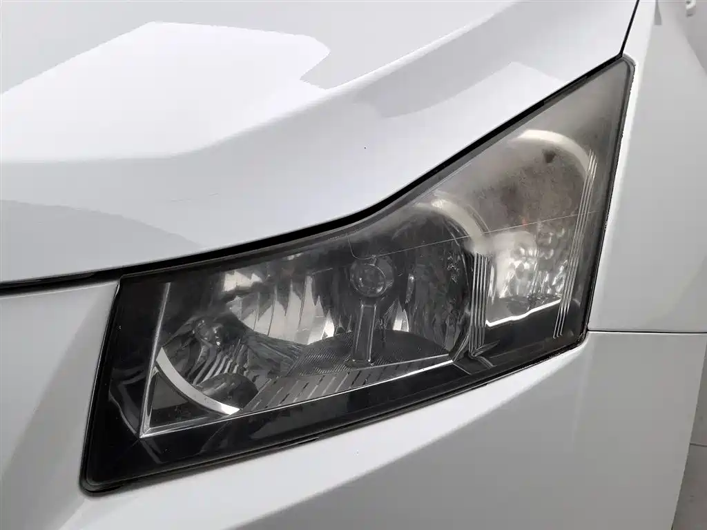 Chevrolet Cruze 2013 Model 1.6L SE AT фото 7