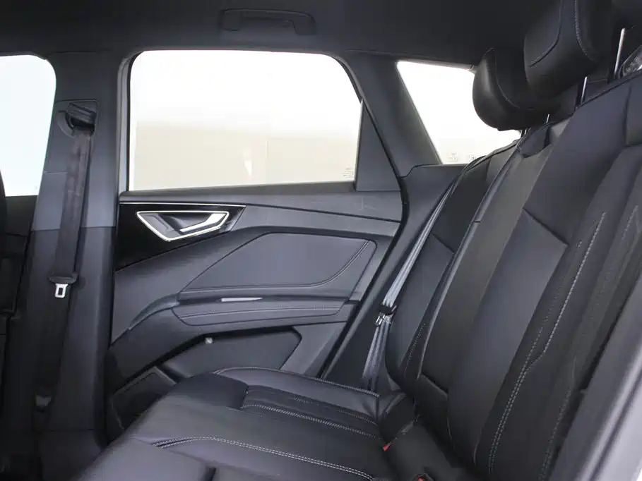 Audi Q4 e-tron 2024 40 e-tron Creation Edition фото 9
