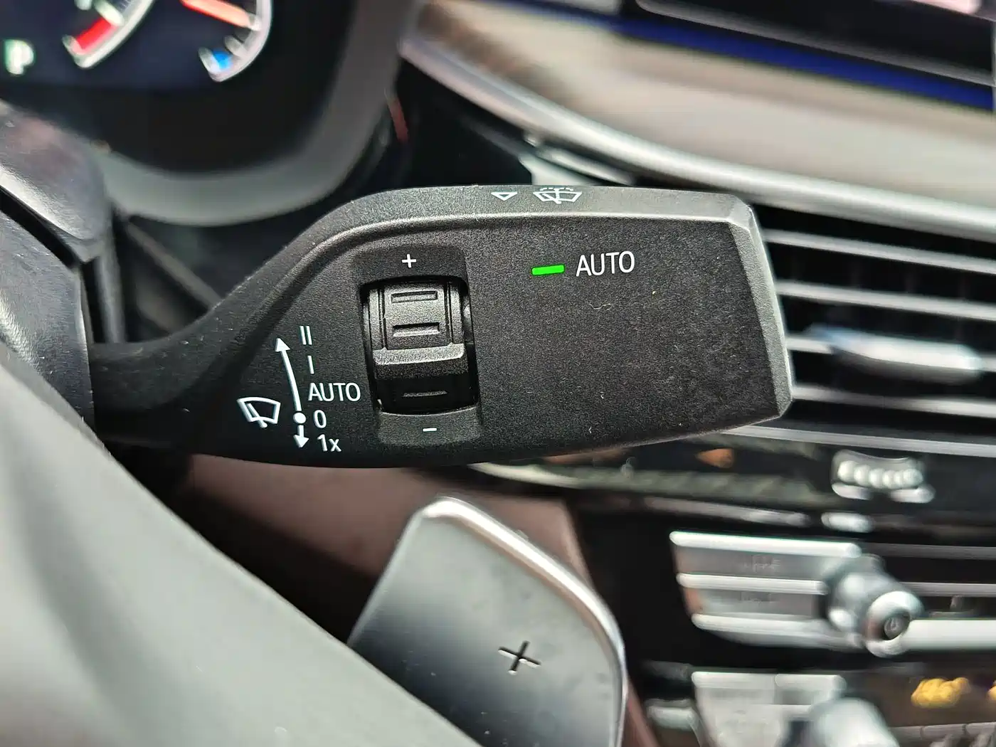 BMW 5 Series 2019 530Li Leading Luxury Package фото 17