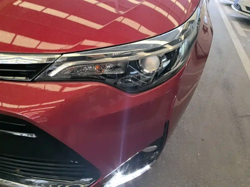 Toyota Levin 2017 Facelift 185T CVT Elite (China V) фото 24