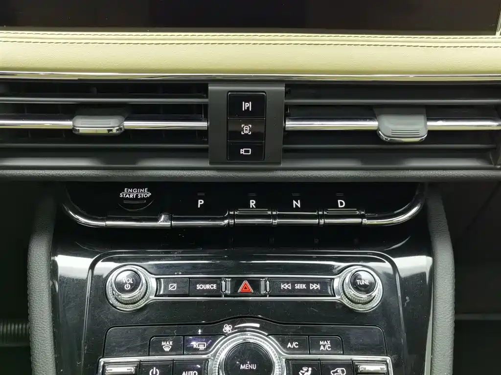 Lincoln Adventurer 2020 2.0T 4WD Premium Elegance Edition фото 13