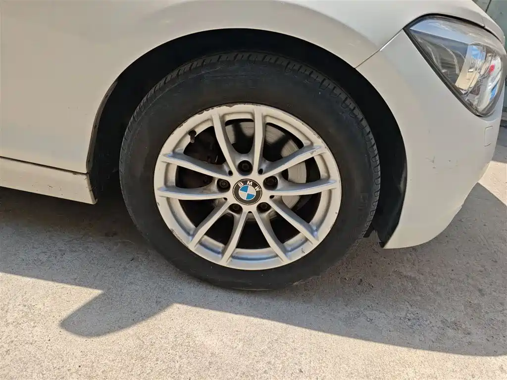 BMW 1 Series (Import) 2013 Facelift 118i Leading Model фото 23