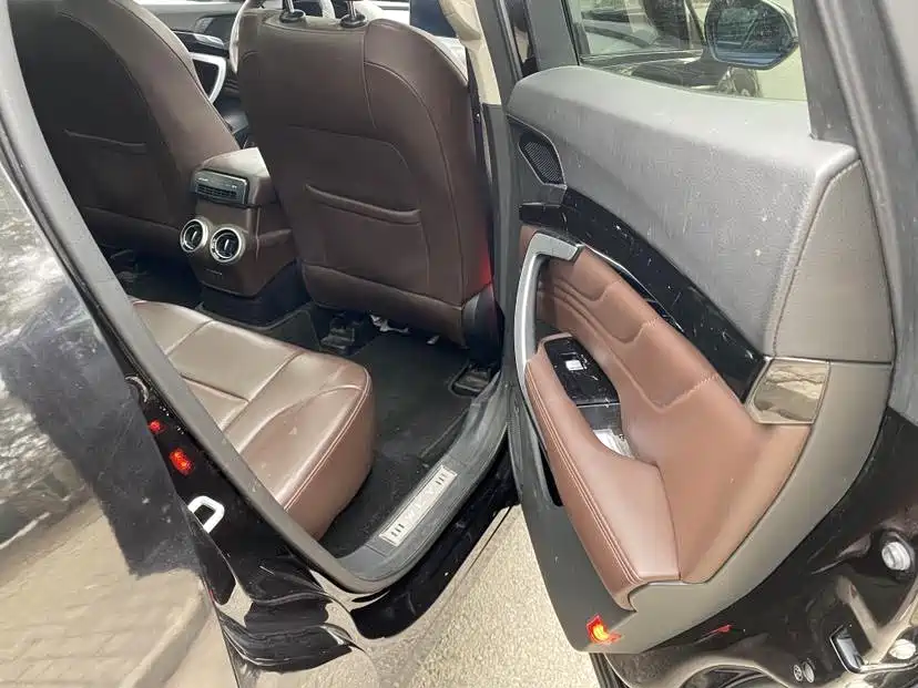 WEI PAI WEI BRAND VV7