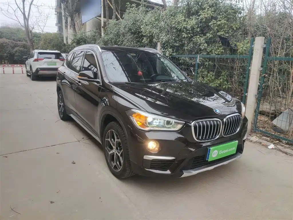 BMW X1 2019 sDrive18Li Premium Model фото 22