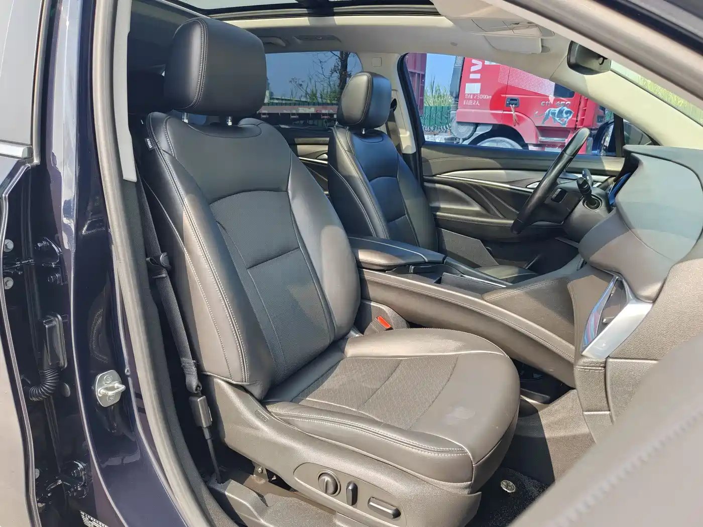 Buick Enclave 2020 28T 2WD Premium Model фото 25