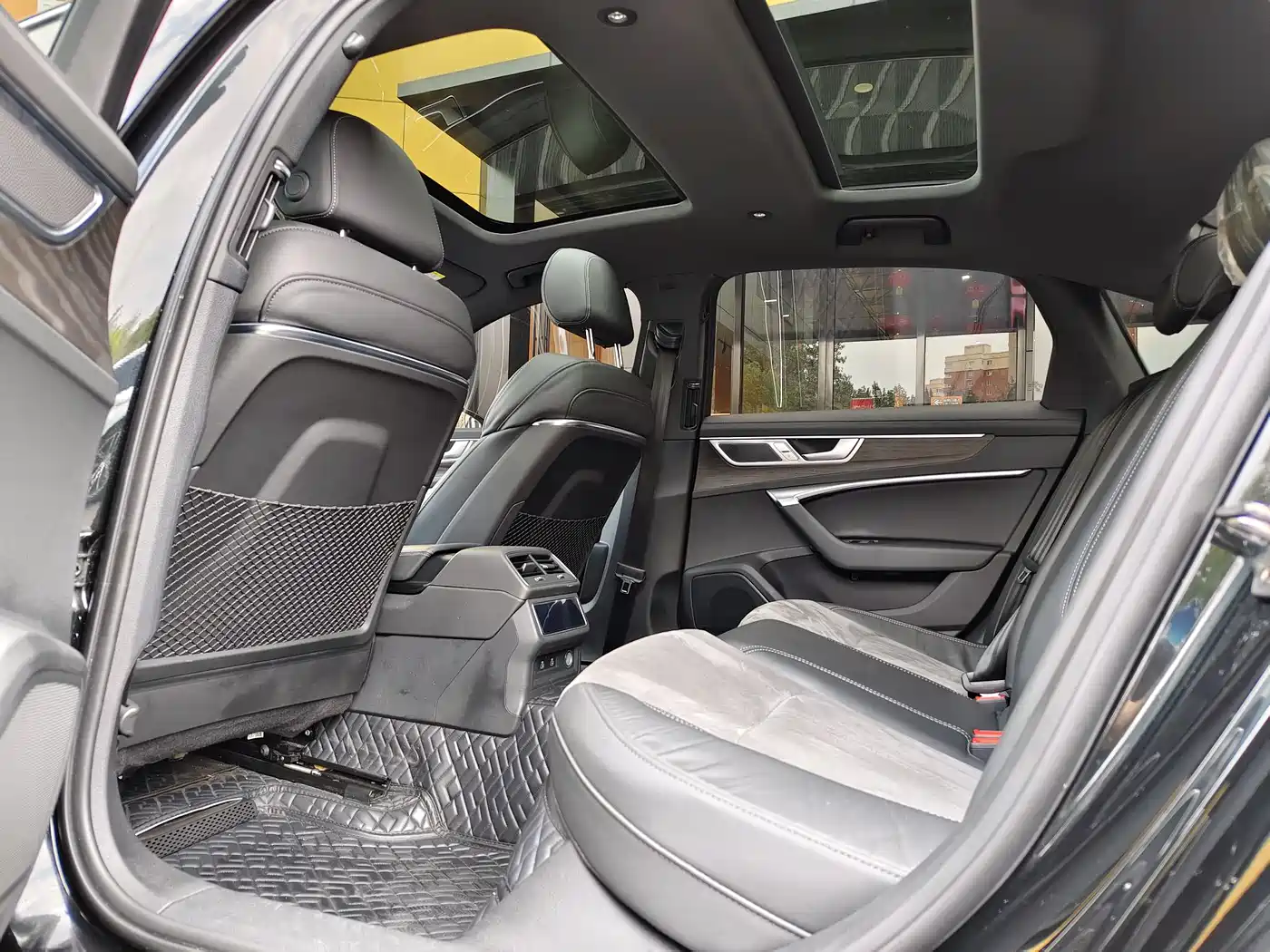 Audi A6L 2023 45 TFSI Premium Selection Dynamic фото 9