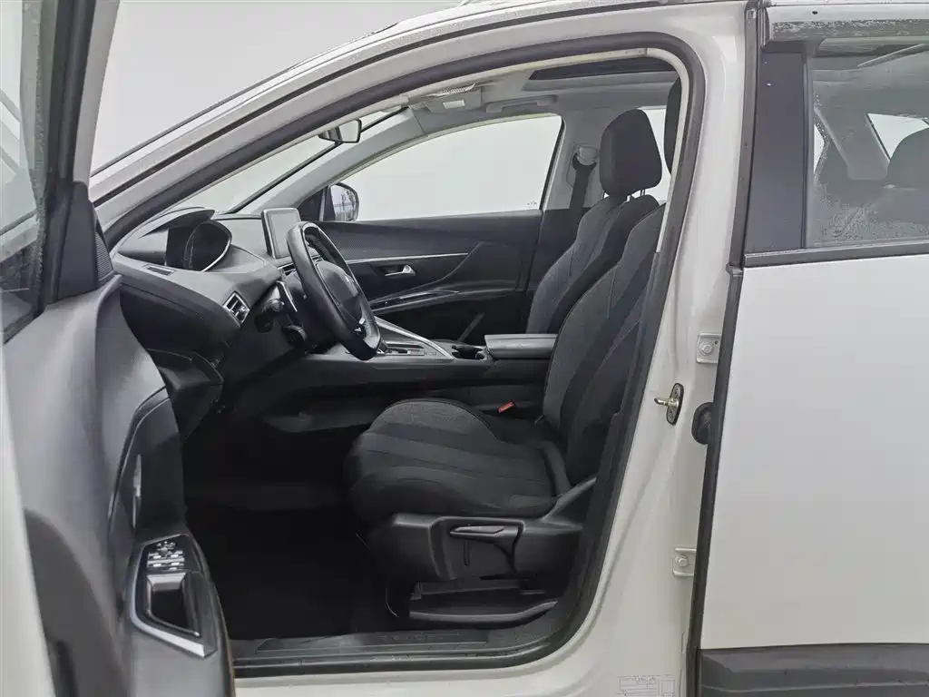 Peugeot 4008 2018 350THP Comfort Edition фото 10