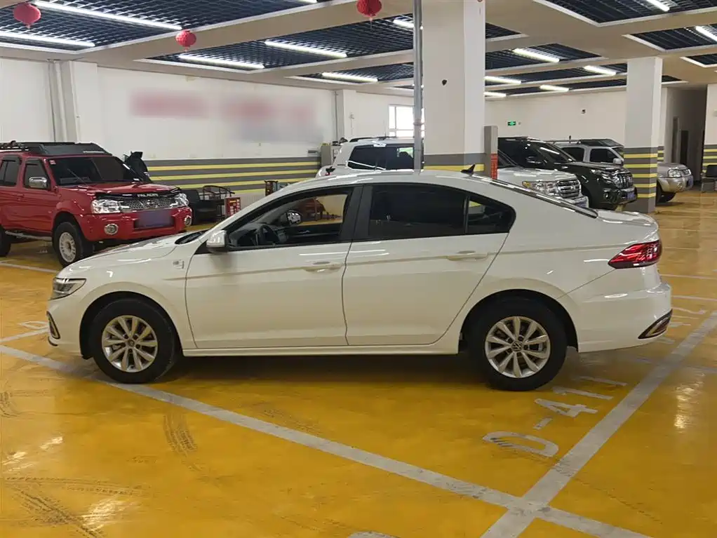 Volkswagen Bora 2024 200TSI DSG Smooth Ride Edition фото 11