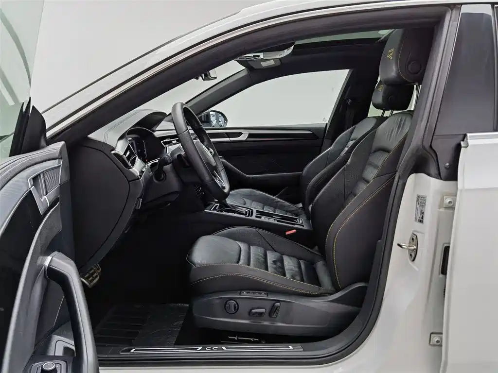 Volkswagen FAW-Volkswagen CC 2021 380TSI Eye-catching Edition фото 10