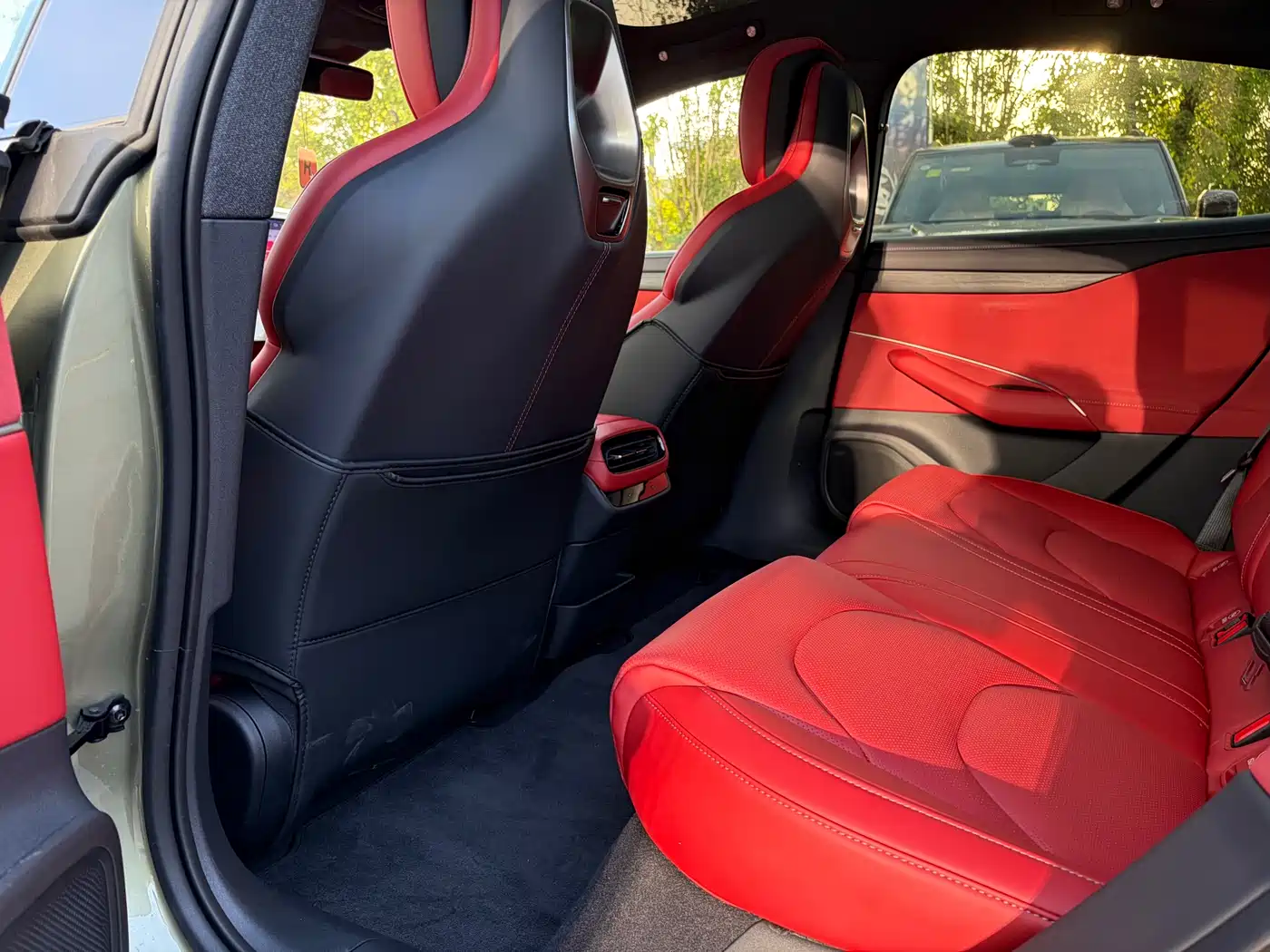 Xiaomi Auto Xiaomi SU7 2024 RWD Standard Founder's Edition фото 8