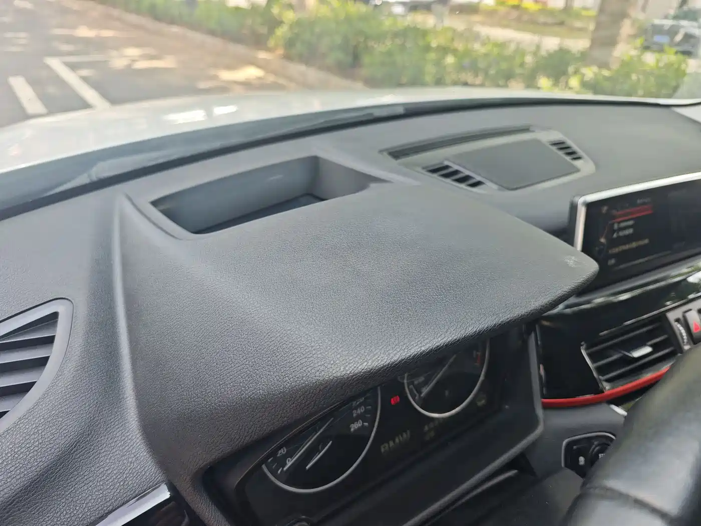 BMW X1 2016 xDrive20Li Luxury Model фото 19
