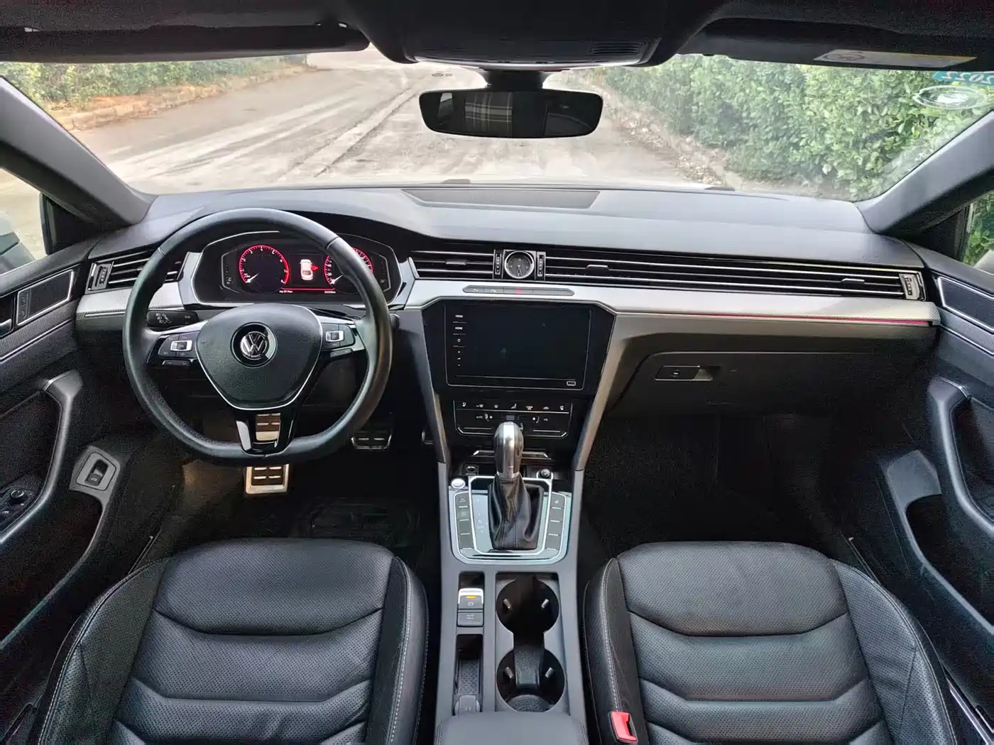 Volkswagen FAW-Volkswagen CC 2020 330TSI Glamour Version China VI фото 6