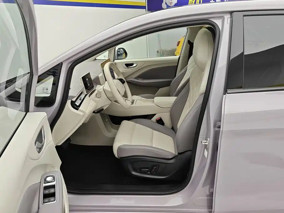 MG MG4 EV 2025 2025 High-end Model