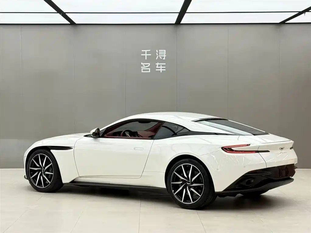 Aston Martin DB11 2019 2019 Model 4.0T V8 Coupe
