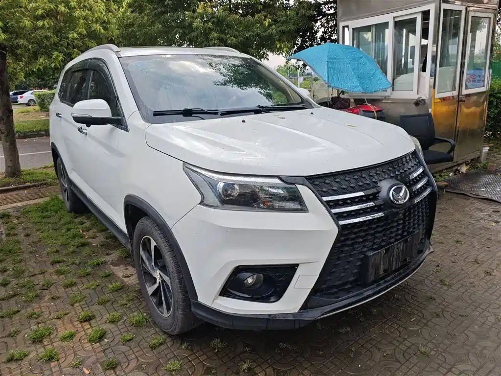 BAIC Huansu S7 2018 2018 1.5T Auto Premium Model