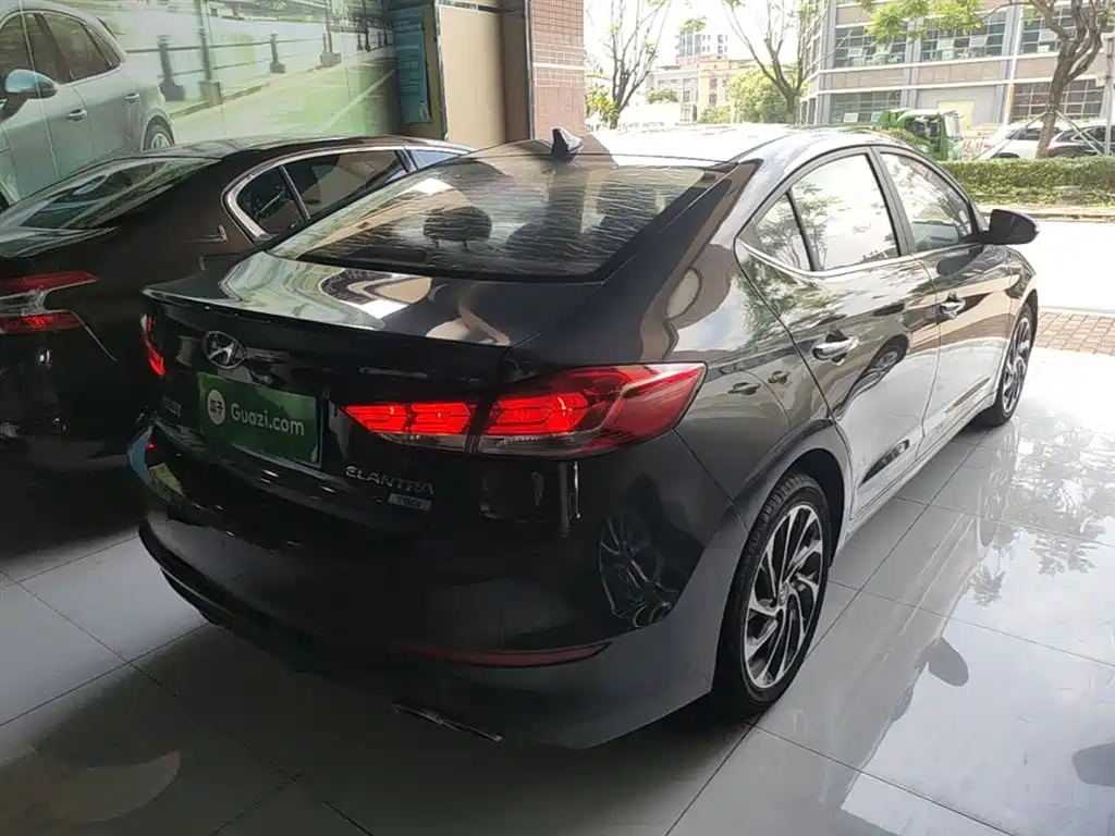Hyundai Elantra 2020 1.4T DCT Dynamic·Vitality фото 7