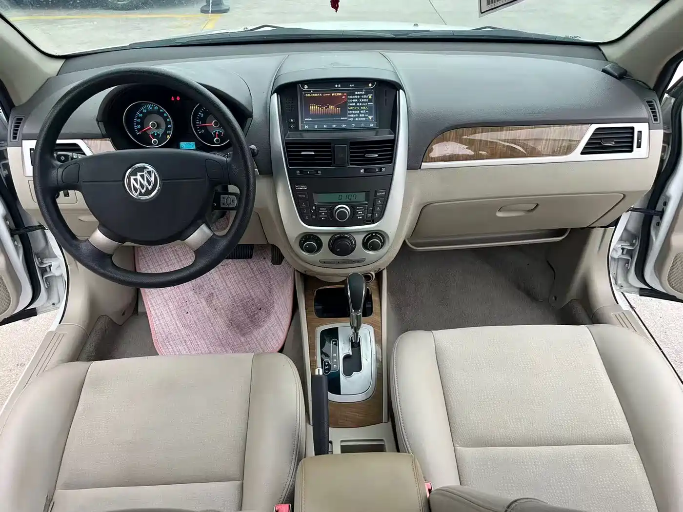 Buick Excelle 2015 1.5L Automatic Classic фото 5