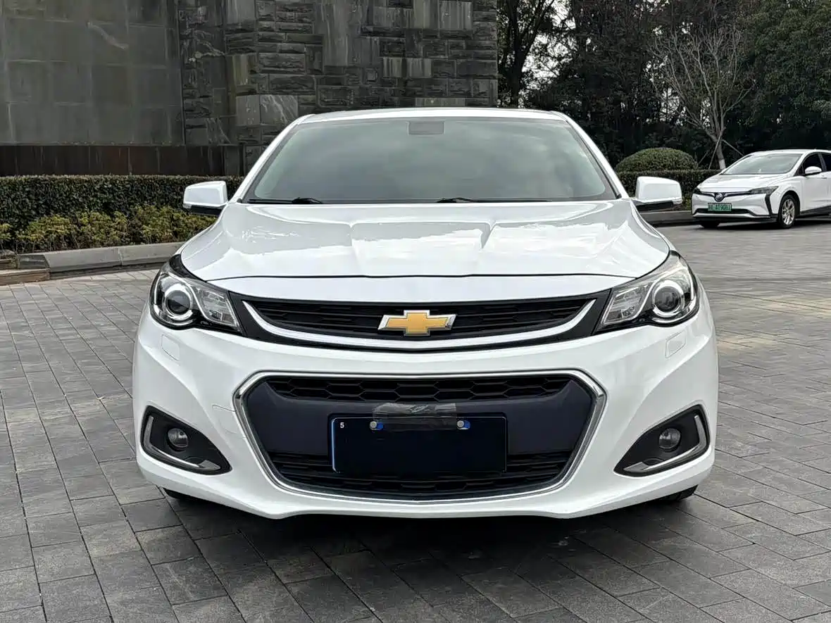 Chevrolet Malibu 2017 1.5T Automatic Luxury Edition фото 2