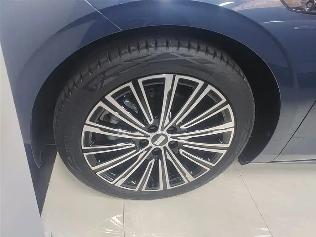 Geely Galaxy Galaxy A7 2025 EM-i фото 23
