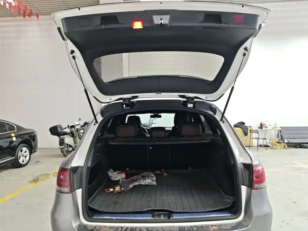 Mercedes-Benz GLC 2022 Facelift II GLC 260 L 4MATIC Luxury фото 16