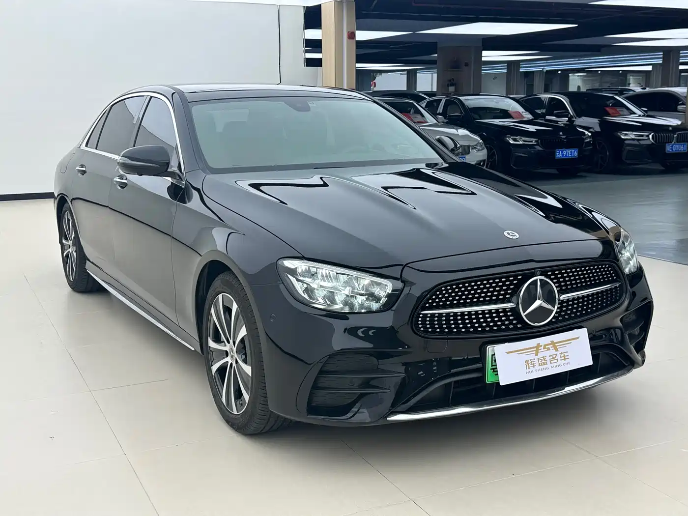 Mercedes-Benz E-Class New Energy 2022 E 350 e L Plug-in Hybrid Sedan фото 10